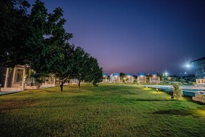 Garden view - Seaborne Beach Resort (Marakkanam)