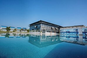 Utomhuspool