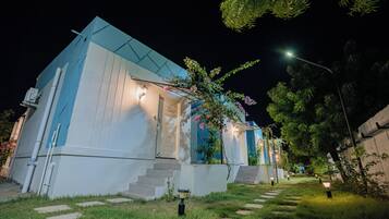 Quarto executivo | Roupas de cama premium, camas Select Comfort, Wi-Fi de cortesia