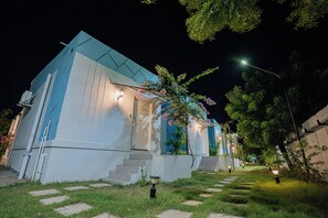 Ropa de cama de alta calidad, colchones Select Comfort y wifi gratis 