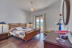 3 chambres, Wi-Fi gratuit, draps fournis