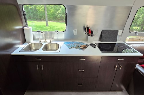 Airstream 34 at Gamble Hollow