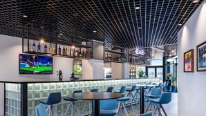 Bar (on property) - Ibis Tbilisi Airport (Tbilisi)