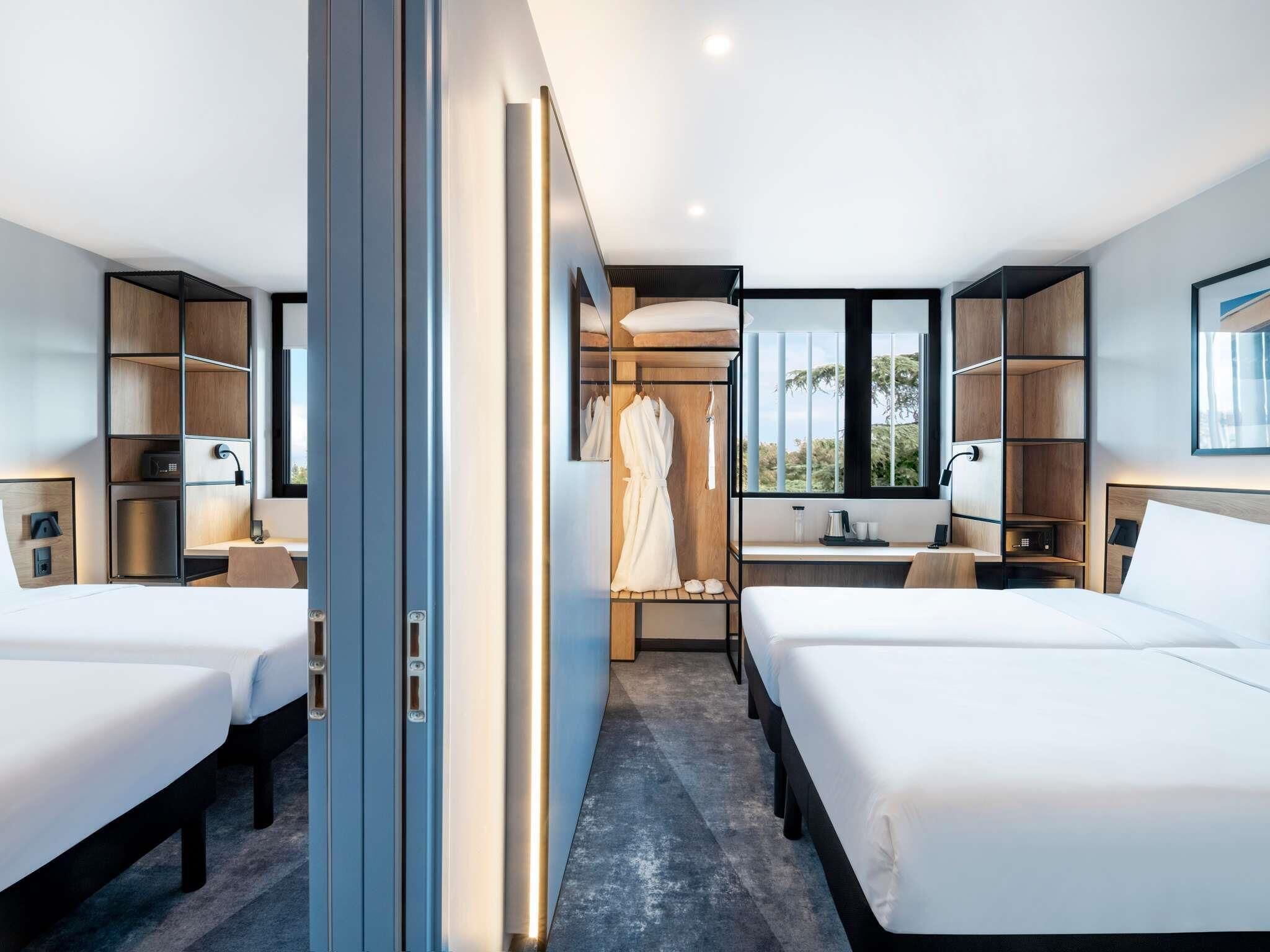 Cofres nos quartos, quartos à prova de som, roupa de cama