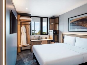 Standard Room, 1 Double Bed | In-room safe, soundproofing, free wired Internet, bed sheets - Ibis Tbilisi Airport (Tbilisi)
