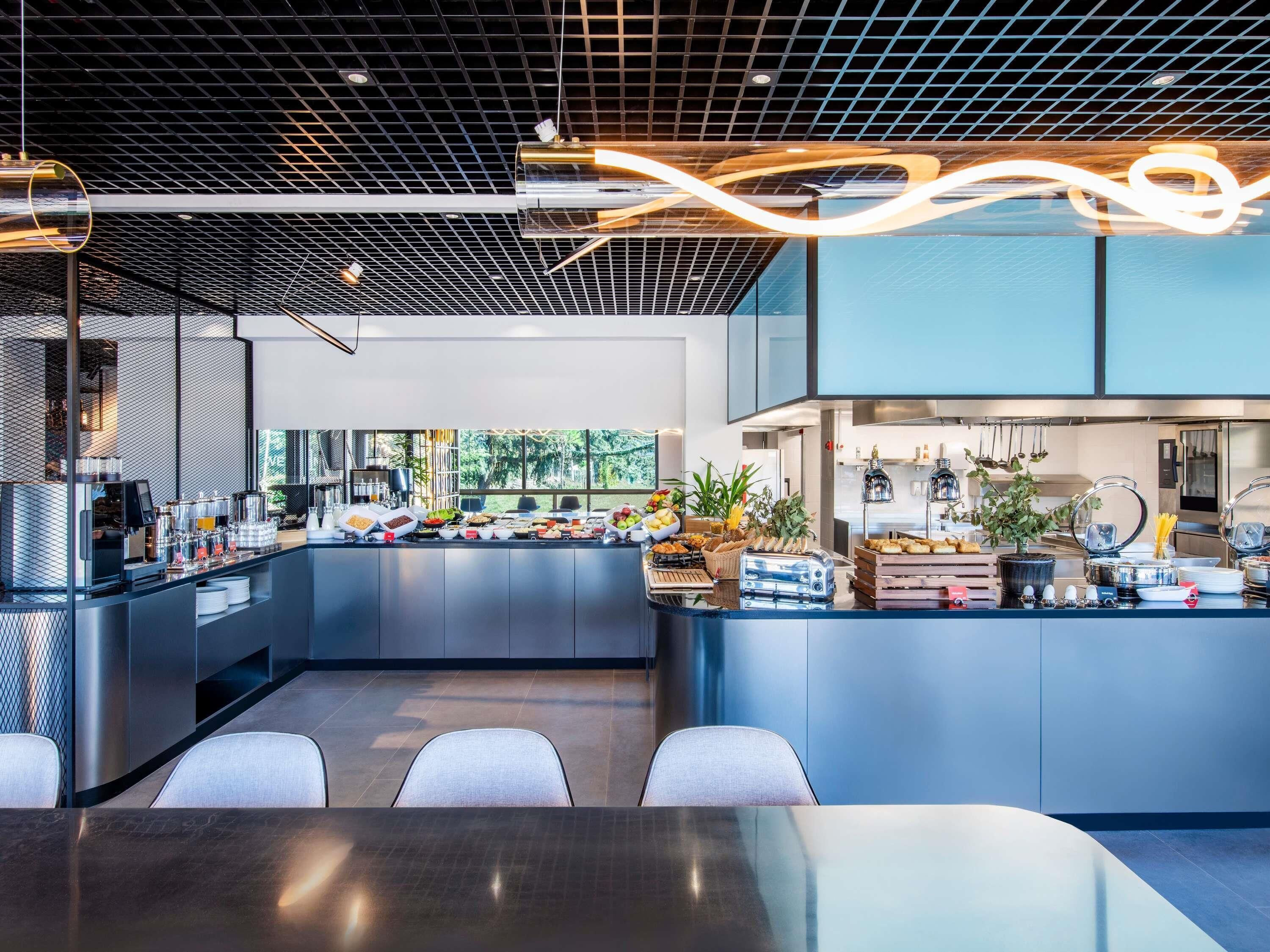 Tägliches Frühstücksbuffet gegen Gebühr