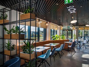 Restaurant - Ibis Tbilisi Airport (Tbilisi)