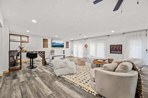 Luokittelematon kuva, 4 kautta 89, painike