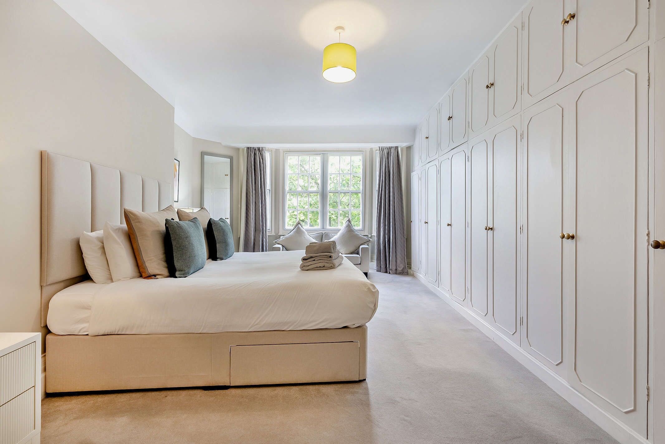 6 Schlafzimmer, Bügeleisen/Bügelbrett, WLAN