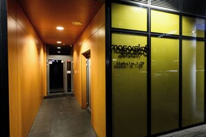 Front of property - Native Apartments Masarska 8 (Kraków)