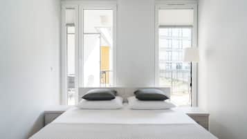 Apartamento (8/6) | Espaço de trabalho para notebook, ferros/tábuas de passar roupa