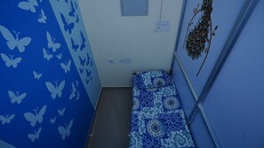 9 makuuhuonetta, silitysrauta/-lauta, Wi-Fi, vuodevaatteet