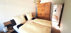2 bedrooms, desk, travel crib, WiFi