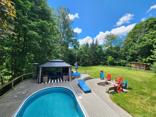 Chic & private pool 1Br + sofa bed walkout apartment jaccuzi spa & gym 