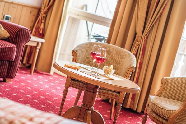 普通四人房 | 客房內保險箱、隔音、免費無線上網