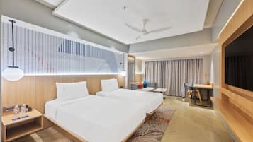 Espai de treball apte per a portàtils, wifi gratuïta i roba de llit