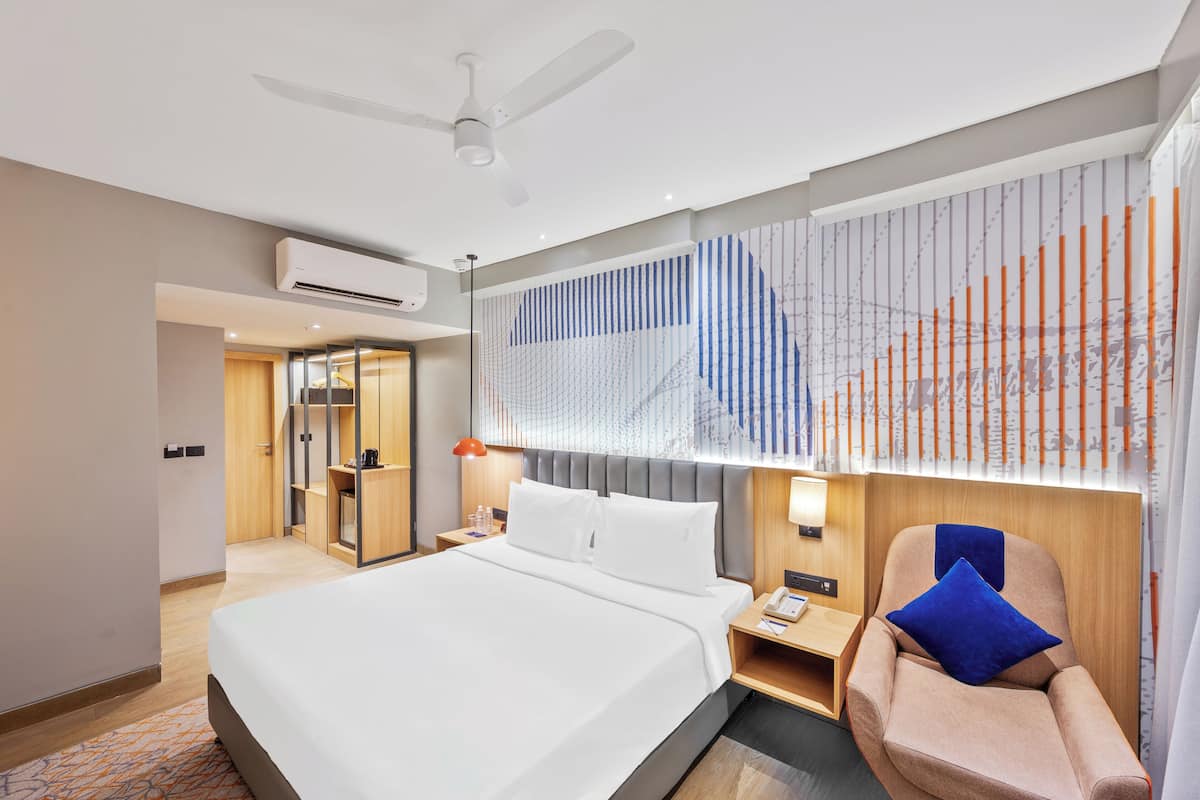 Laptop workspace, free WiFi, bed sheets