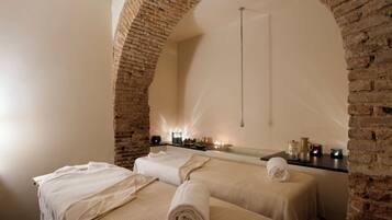 Couples treatment room(s), sauna, hot tub, steam room, body treatments