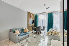 Studiosuite | Bügeleisen/Bügelbrett, kostenloses WLAN, Bettwäsche