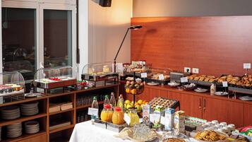 Daily buffet breakfast (EUR 12 per person)