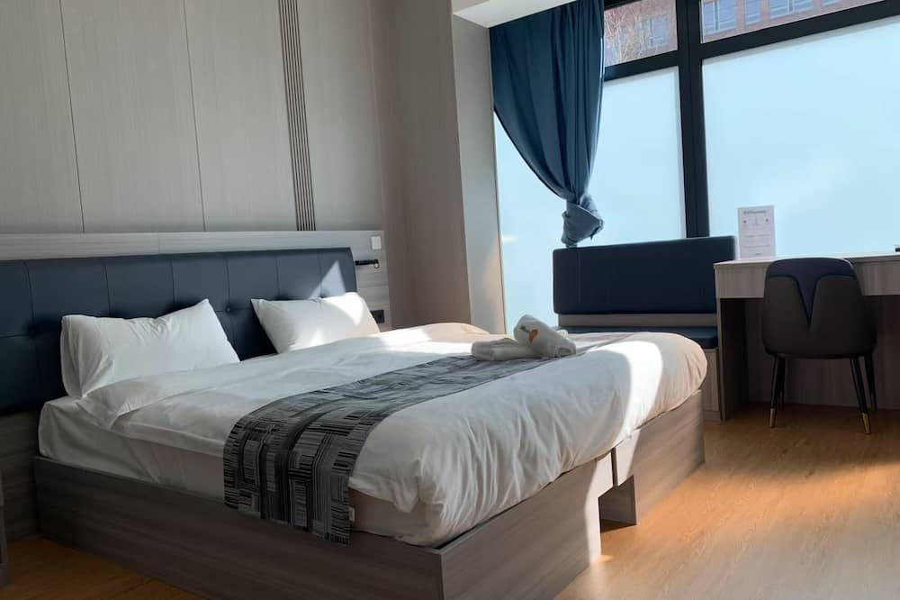 Mooncity Hotel & Boardinghouse