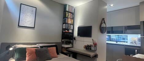 1 habitación, tabla de planchar con plancha, wifi y ropa de cama