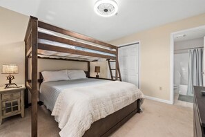 2 Schlafzimmer, Bügeleisen/Bügelbrett, WLAN, Bettwäsche