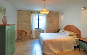 3 Schlafzimmer, kostenloses WLAN, Bettwäsche