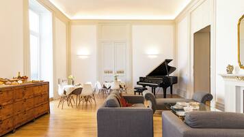 Petit déjeuner buffet compris tous les jours