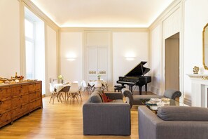 Petit déjeuner buffet compris tous les jours