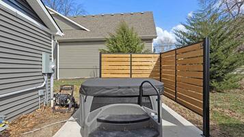 Baignoire à remous extérieure