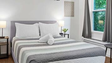 2 bedrooms, iron/ironing board, WiFi, bed sheets