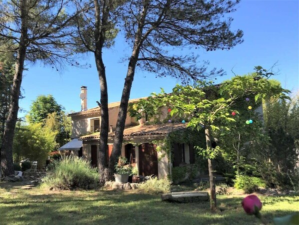 Exterior - Casa-Amanda pinede piscine privée calme absolu (Mimet)