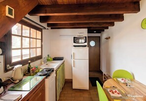 Refrigerador, microondas, parrilla de estufa y lavavajillas 