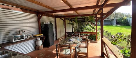 Outdoor dining