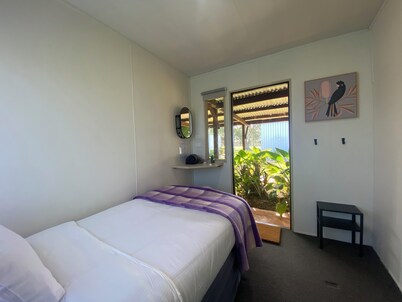 Shearer's Shacks with shared bathroom, free wifi