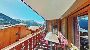 Outdoor dining - Casa-Le Chargalon N° 11 (Champagny-en-Vanoise)