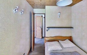 3 chambres, fer et planche à repasser, Wi-Fi