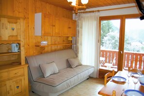 TV - CASA-Chalet le Pointon 2 in Champagny-en-Vanoise (Champagny-en-Vanoise)
