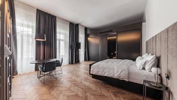 Suite Junior | 1 kamar tidur, seprai premium, dan selimut bulu angsa