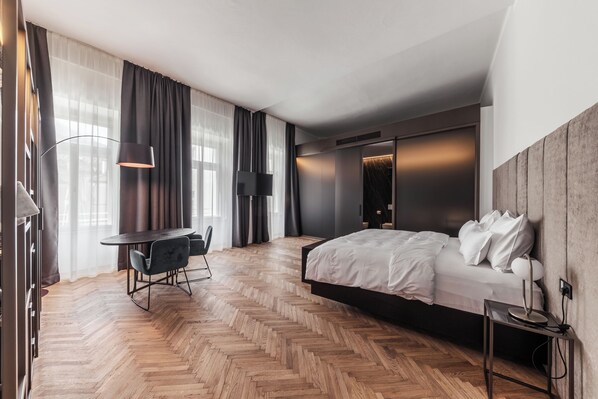 Junior-Suite | 1 Schlafzimmer, hochwertige Bettwaren, Daunenbettdecken