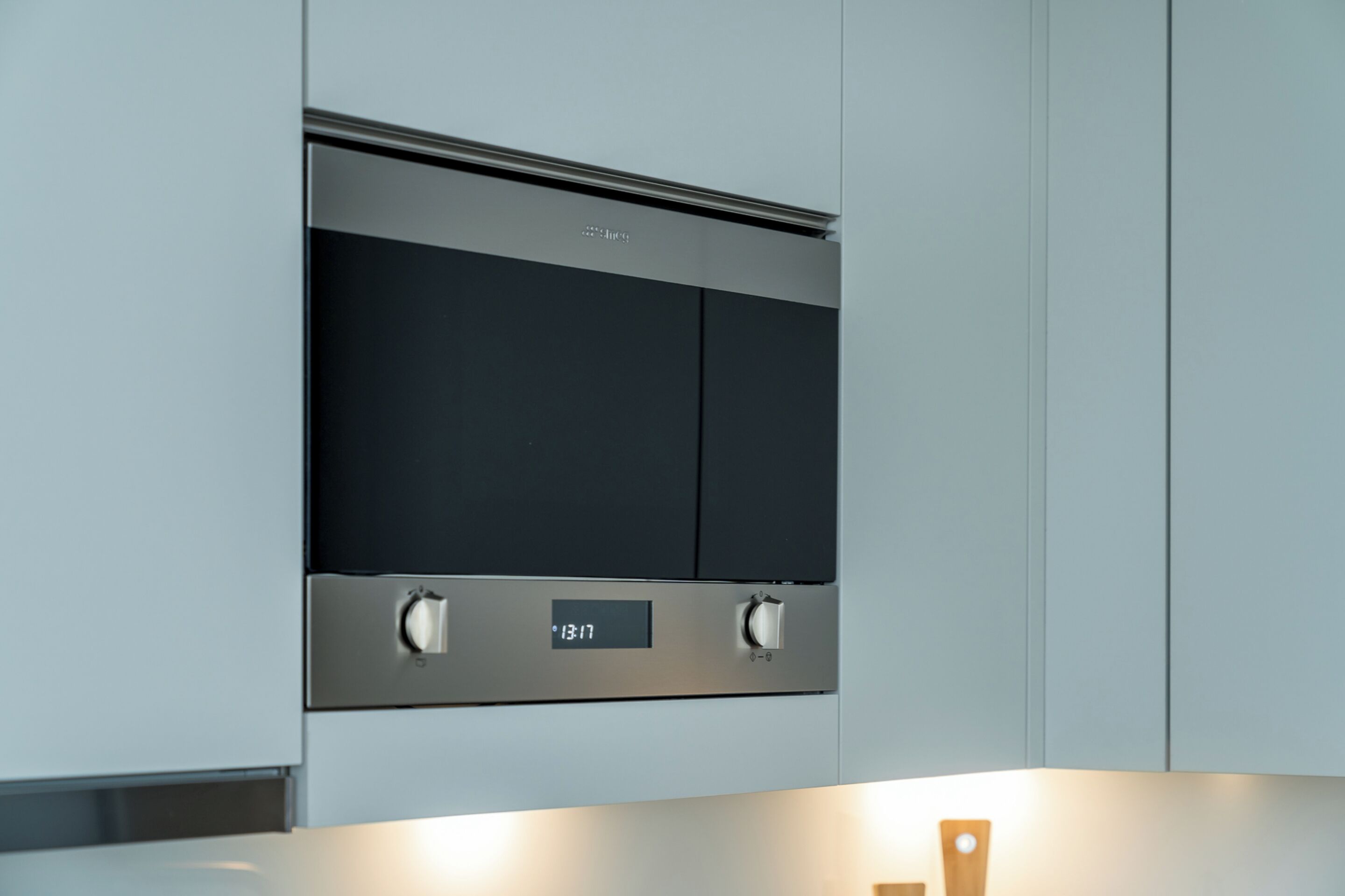 Appartement Luxe, 2 chambres, balcon, vue fleuve | Cuisine privée | Cafetière/bouilloire