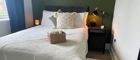 3 Schlafzimmer, Zimmersafe, Schreibtisch, Bügeleisen/Bügelbrett