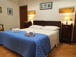 1 camera, ferro/asse da stiro, Wi-Fi gratuito, lenzuola