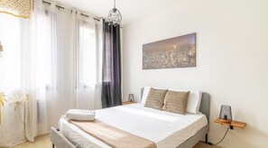 Fer et planche à repasser, Wi-Fi, draps fournis