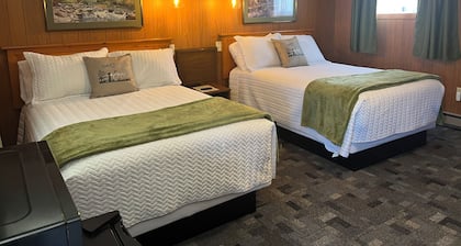 Jake's Corner Motel