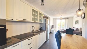 Fridge, microwave, oven, dishwasher - Villa Piccolo Paradiso by Villas Guide (Bužinija)