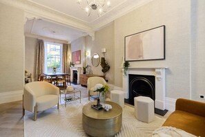 Apartment (3 Bedrooms) | Exterior - The Bayswater Retreat - Adorable 3bdr Flat With Balcony (London)