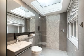 Apartment (3 Bedrooms) | Exterior