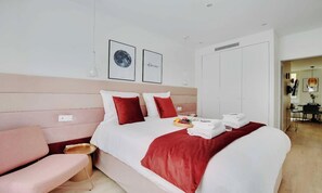 2 bedrooms, desk, iron/ironing board, free WiFi